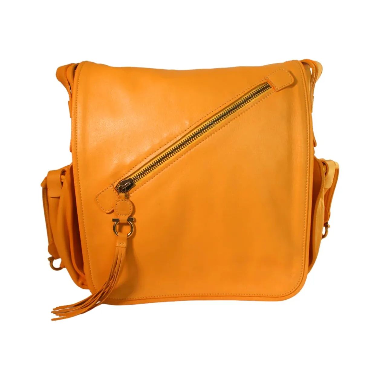 Bolsa Ferragamo couro