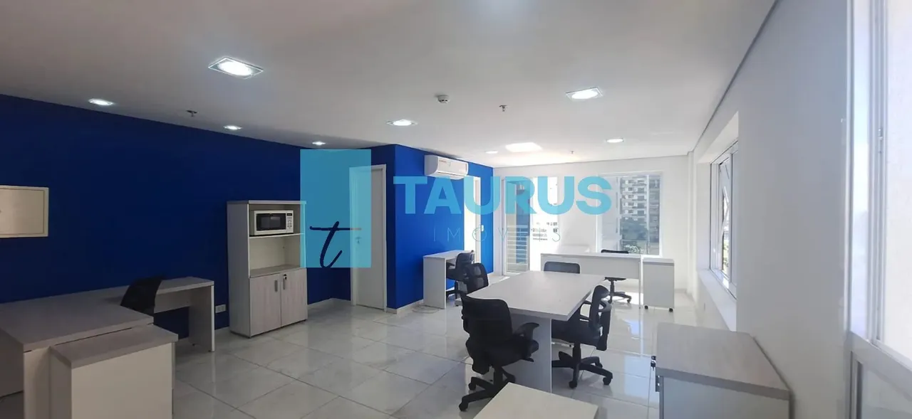 Sala comercial para locação, mobiliada, 1 vaga, 52M², em Moema, São Paulo.