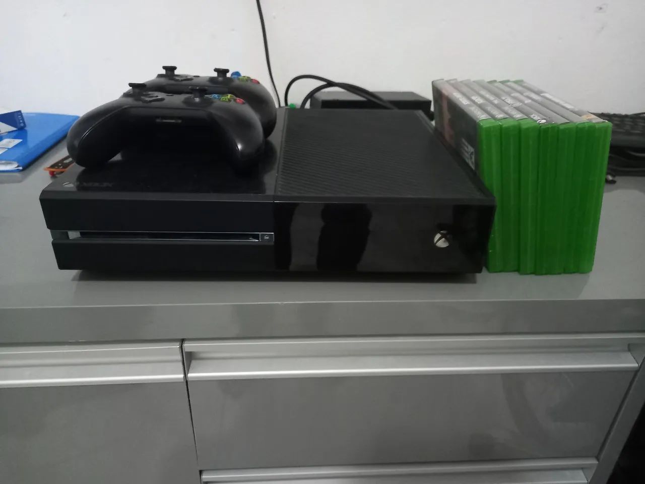 Xbox One com dois controles - Foto 4