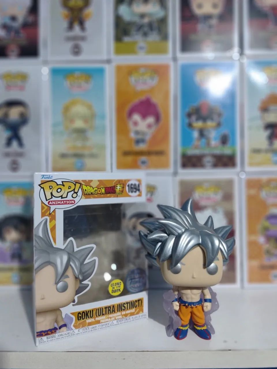 Funko Pop Goku Ultra Instinct Special Edition 1694 - Brilla Al Buio, Collezionabile