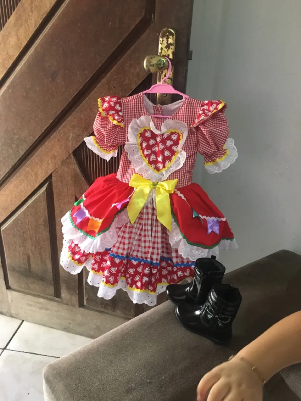Vestido junino com bota pampilli usados uma vez 120