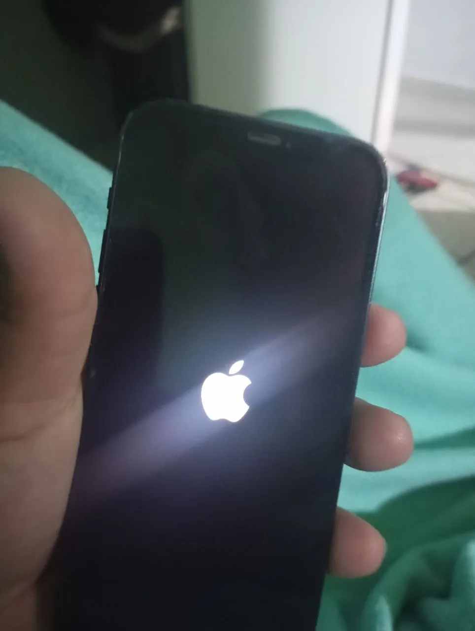iPhone 12 1800$