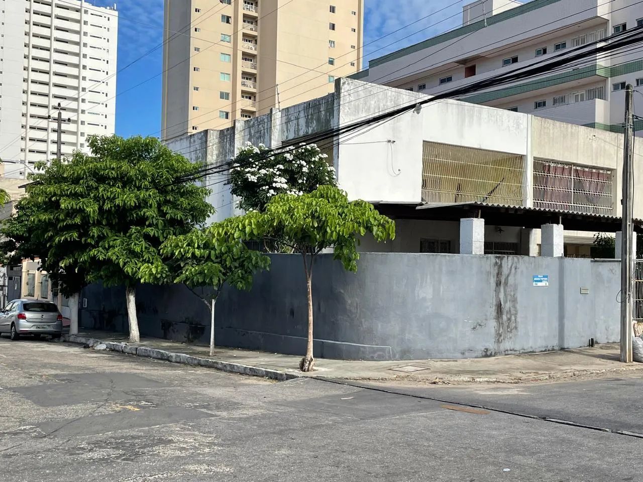 Sobrado para aluguel com 150 metros quadrados com 6 quartos em Parquelândia - Fortaleza - 