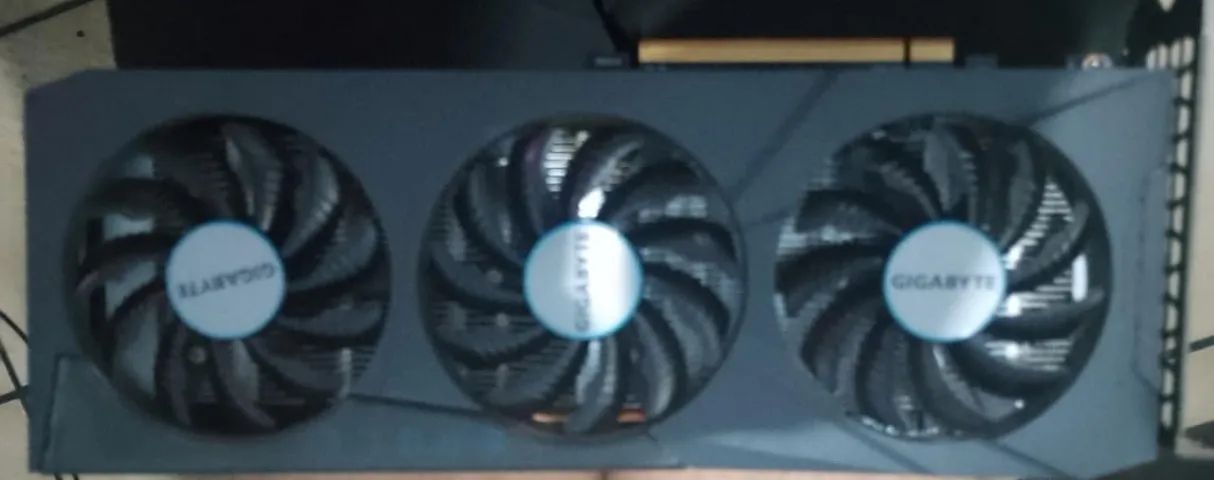 Placa de Vídeo RX 6600 Eagle Gigabyte 8GB - Foto 2