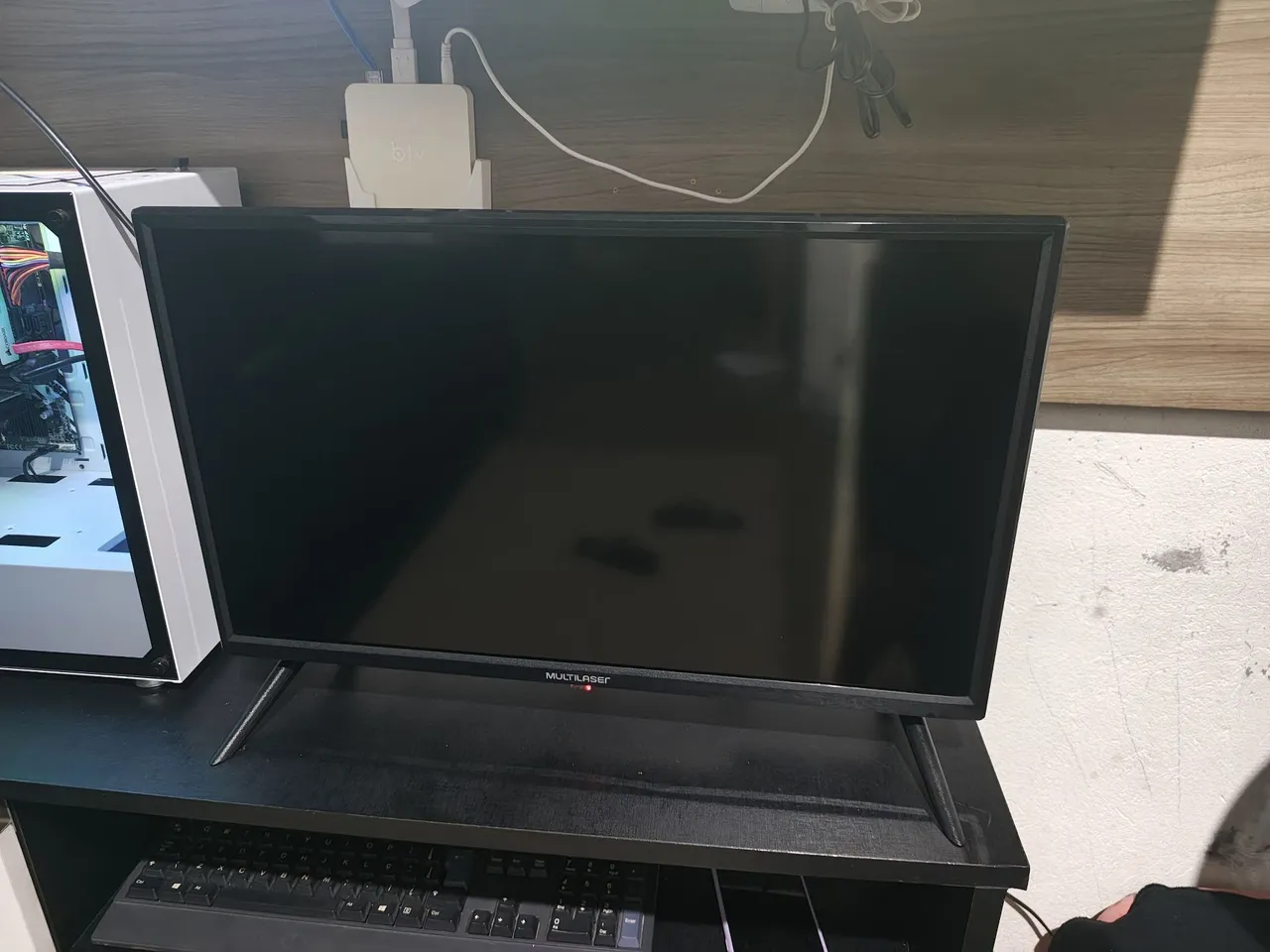 TV Multilaser e Monitor 24 POLEGADAS