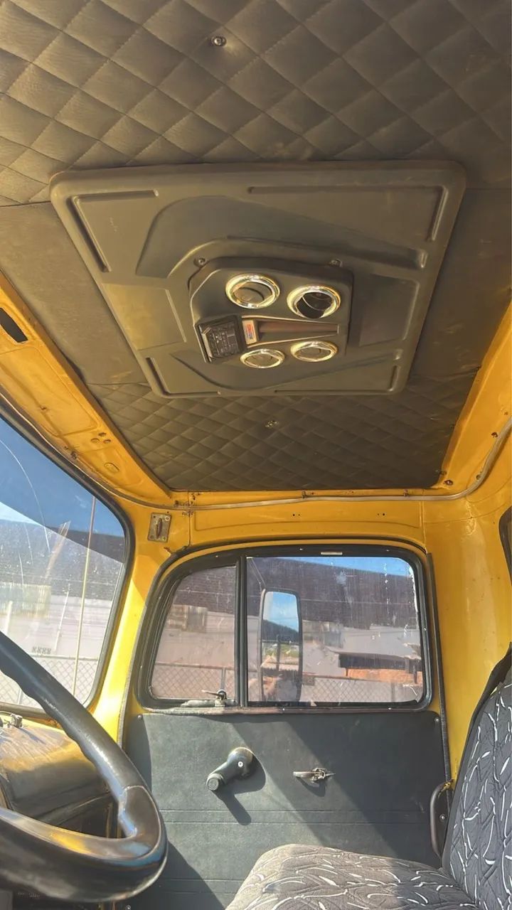 Mercedes 1113 - Foto 6