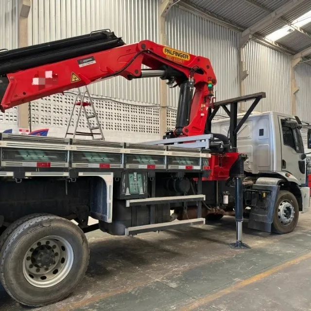 Ford cargo 2428 munck madal 60 ano 2012 - Foto 4