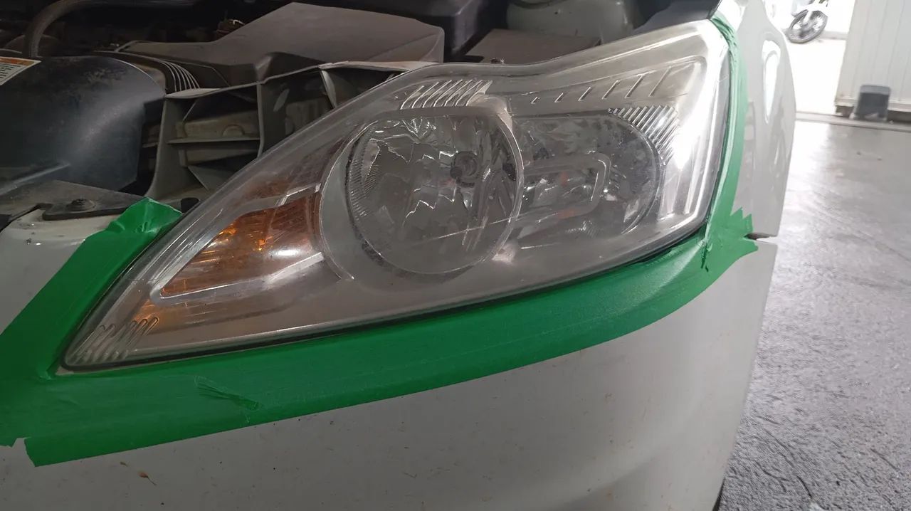 Farol Automotivo - Revitalização de Faróis