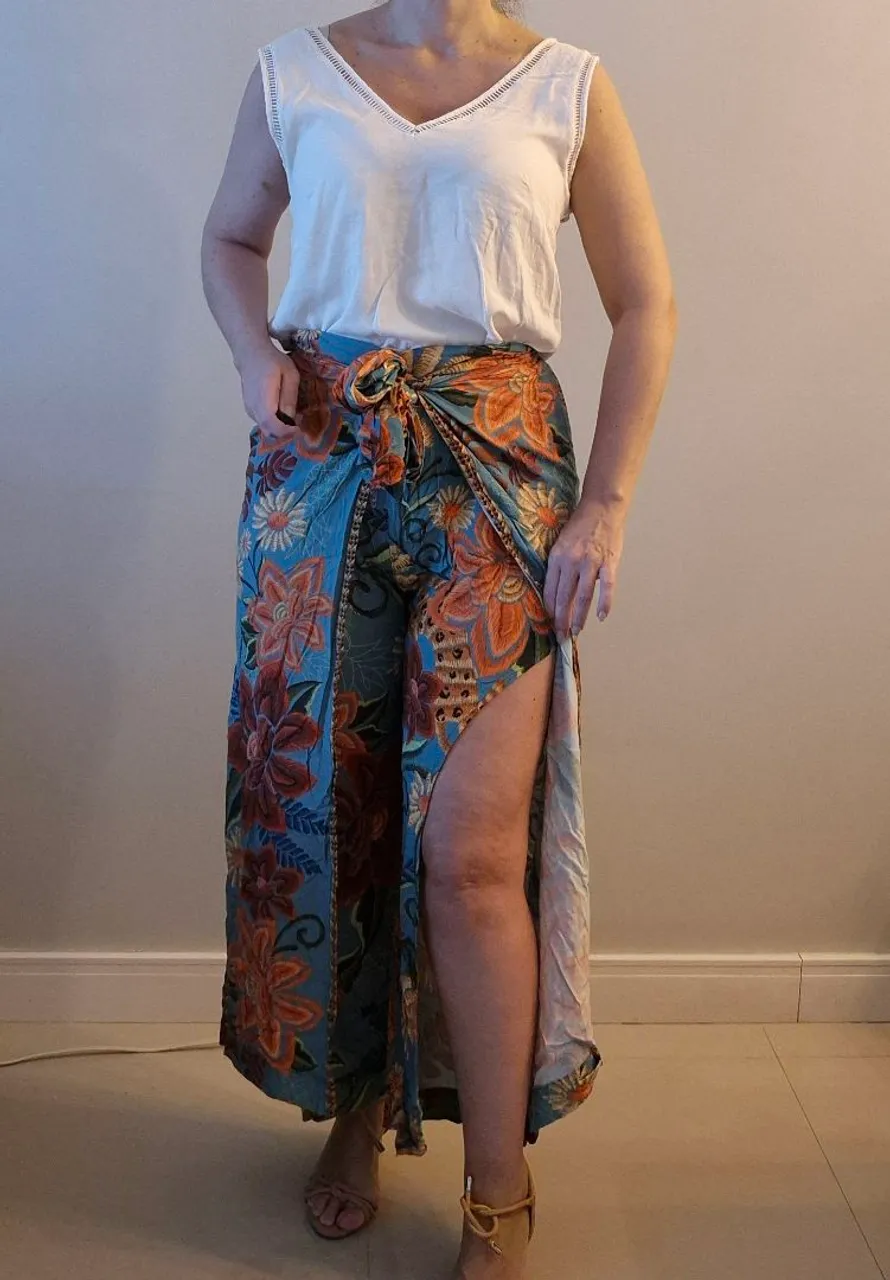 Calça Farm Pantalona Floral Exclusiva