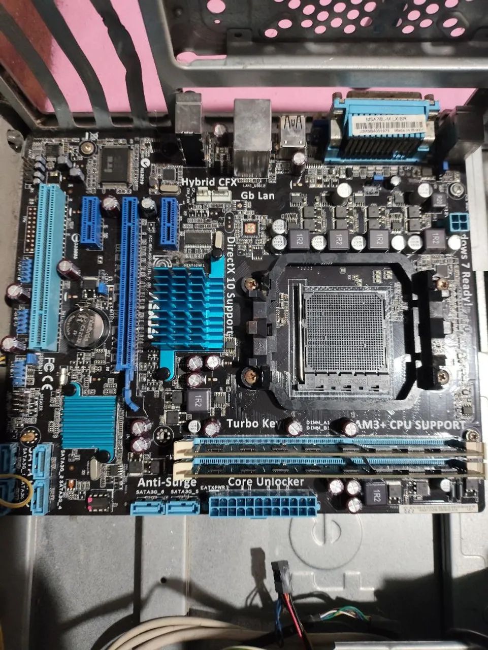 Placa-Mãe ASUS M5A78LM-LX/BR + 2 memórias RAM 16gb