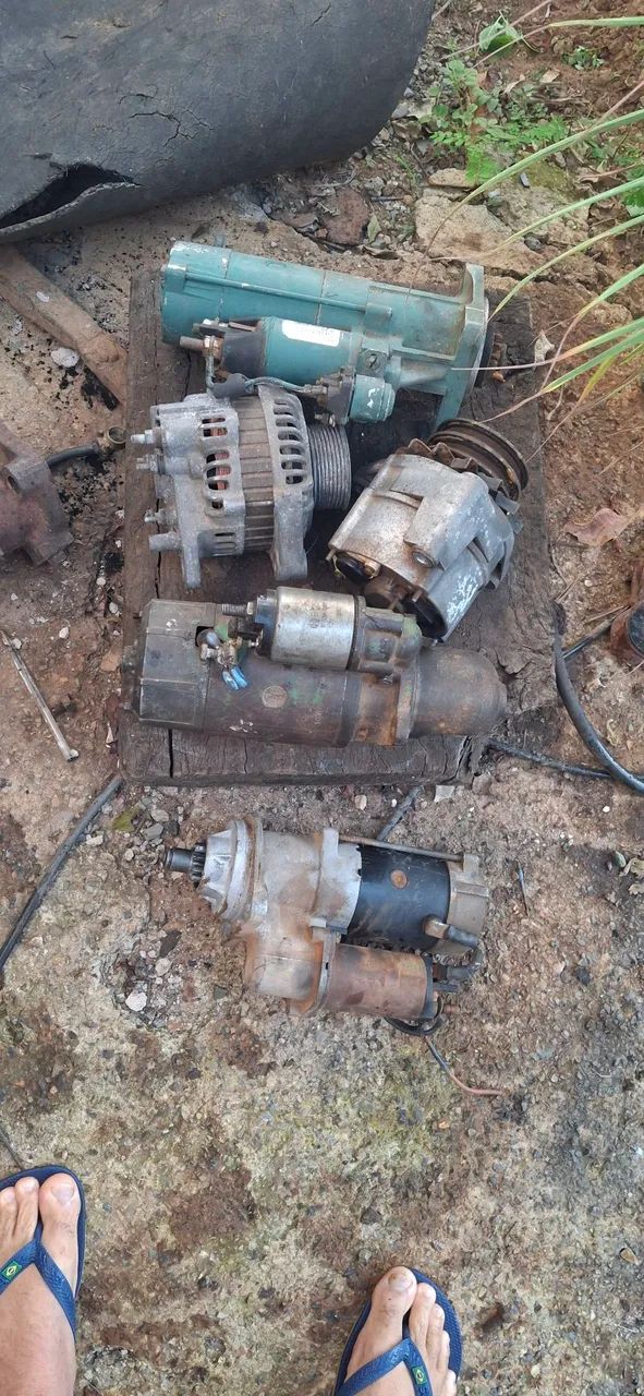 Motor de partida e alternador 12V