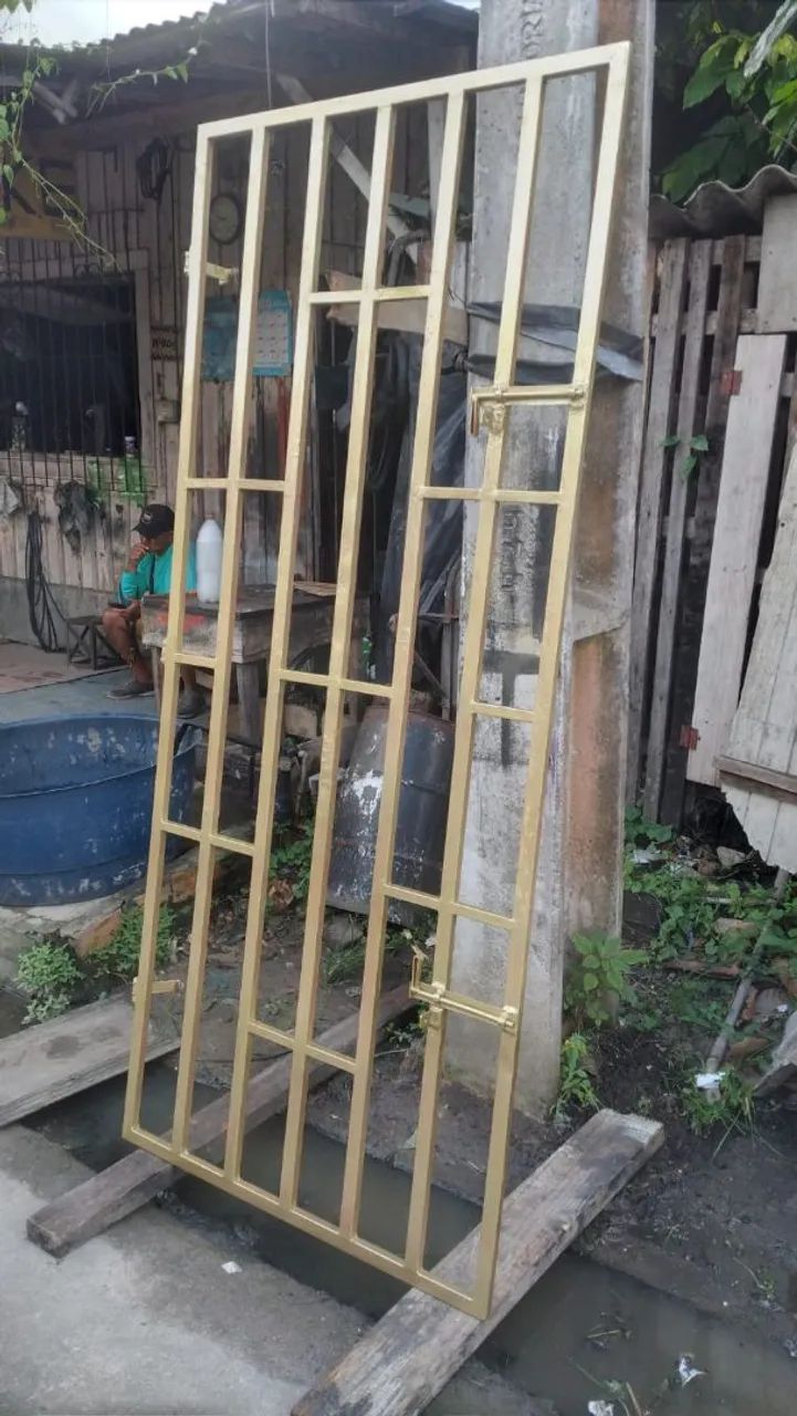 Porta de metalom64706579117825120