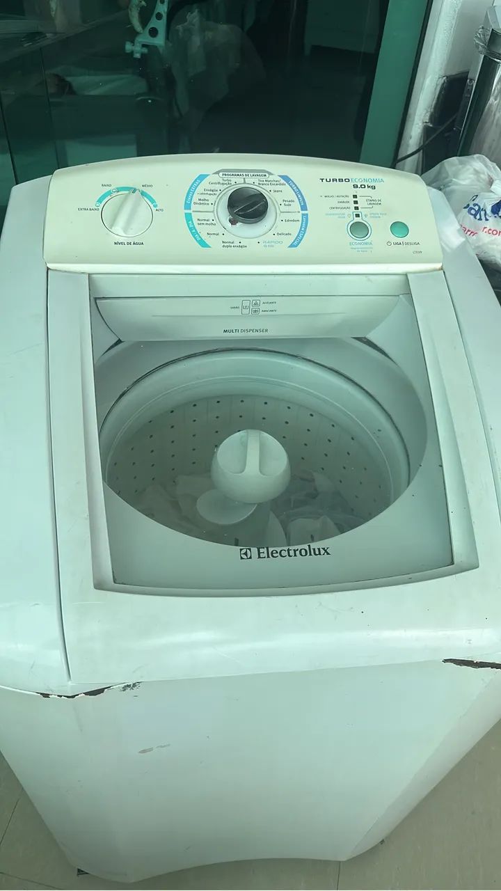 Vendo uma excelente maquina Eletrolux de lavar roupa - Foto 2