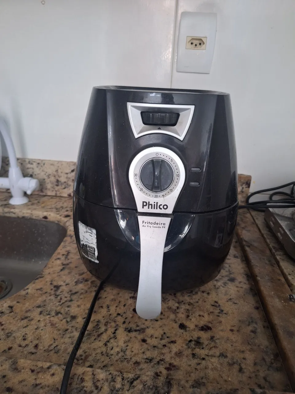 Air fryer Philco, multiprocessador Britânia e Televisão Philco 28 polegadas