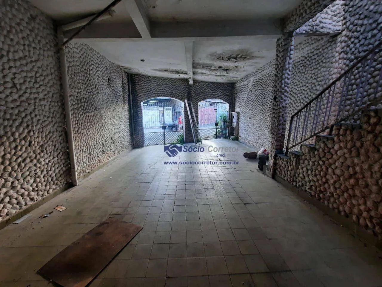 oportunidade para investimento, sobrado no centro de guarulhos, monte seu HOSTEL, KITNETS,