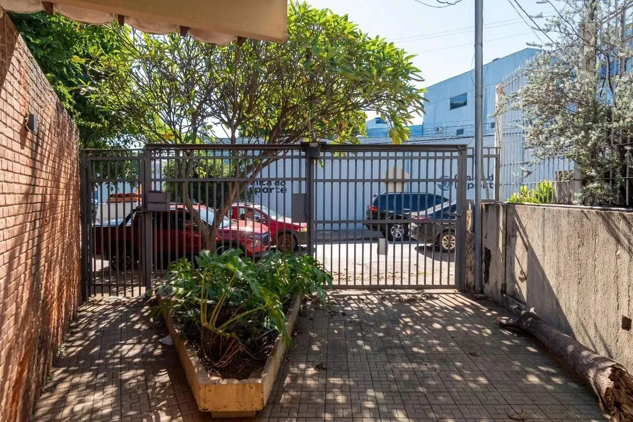 Sobrado de 540 m² no Setor Sul, em frente à Clínica do Esporte - Foto 2