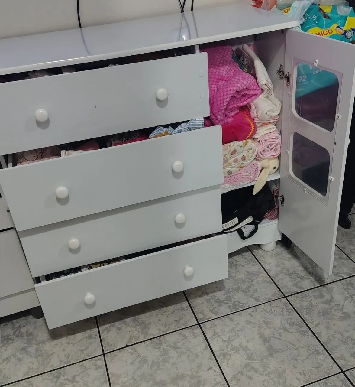 Comoda64840833061506123