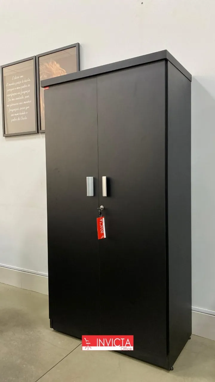 Armário alto com fechadura para Escritório/Home Officr