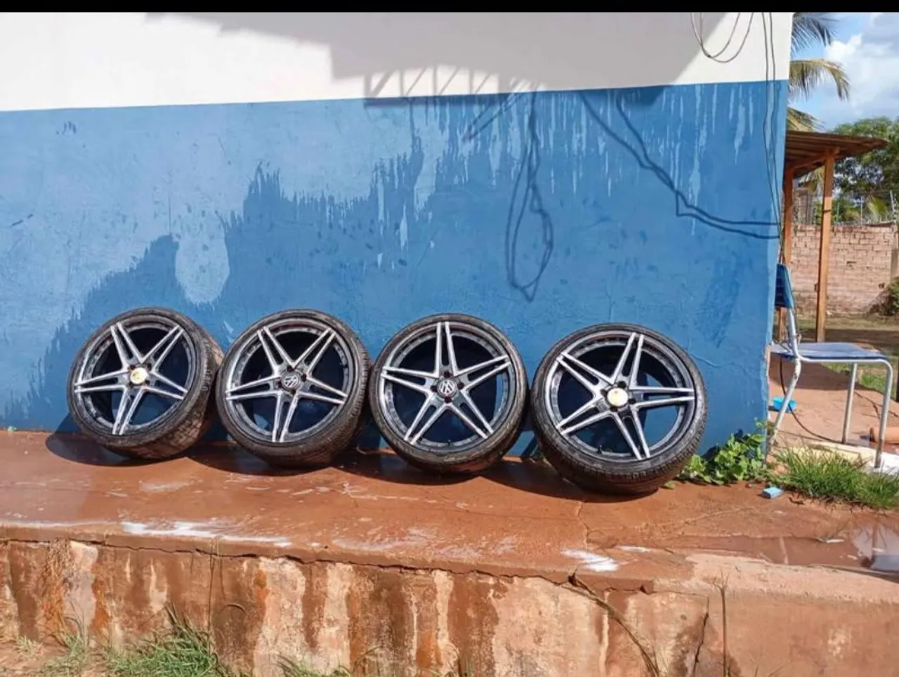 Rodas Aro 18. 215/35