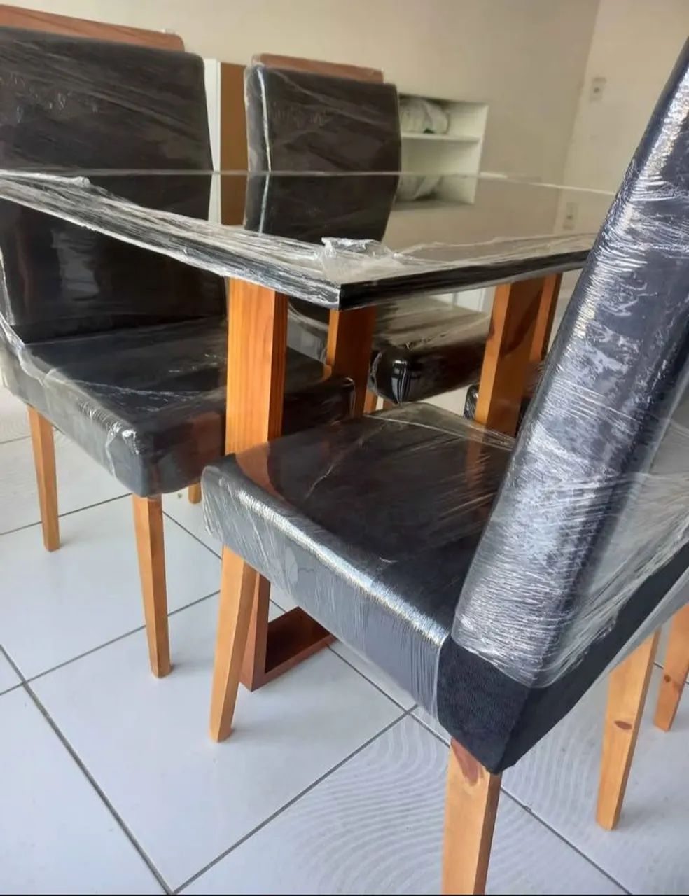 Dining Table with Chairs - New!64166927250817120