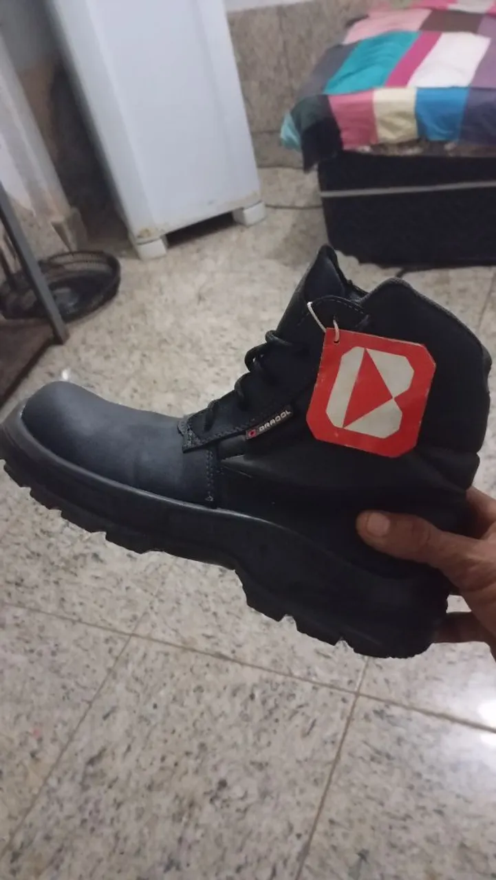 Bota de segurança preta - Nova
