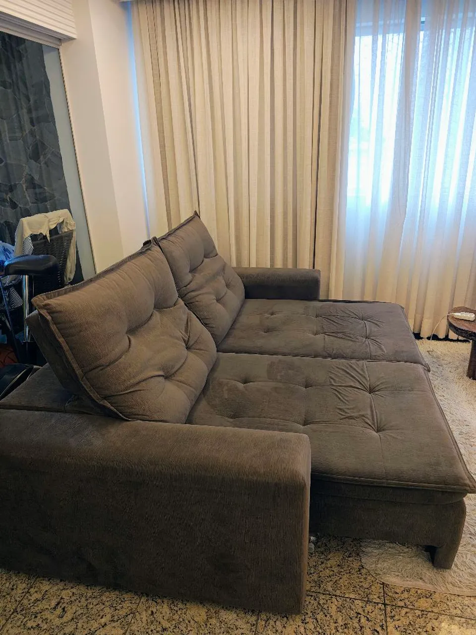 Sofá Chaise Confortável e Espaçoso