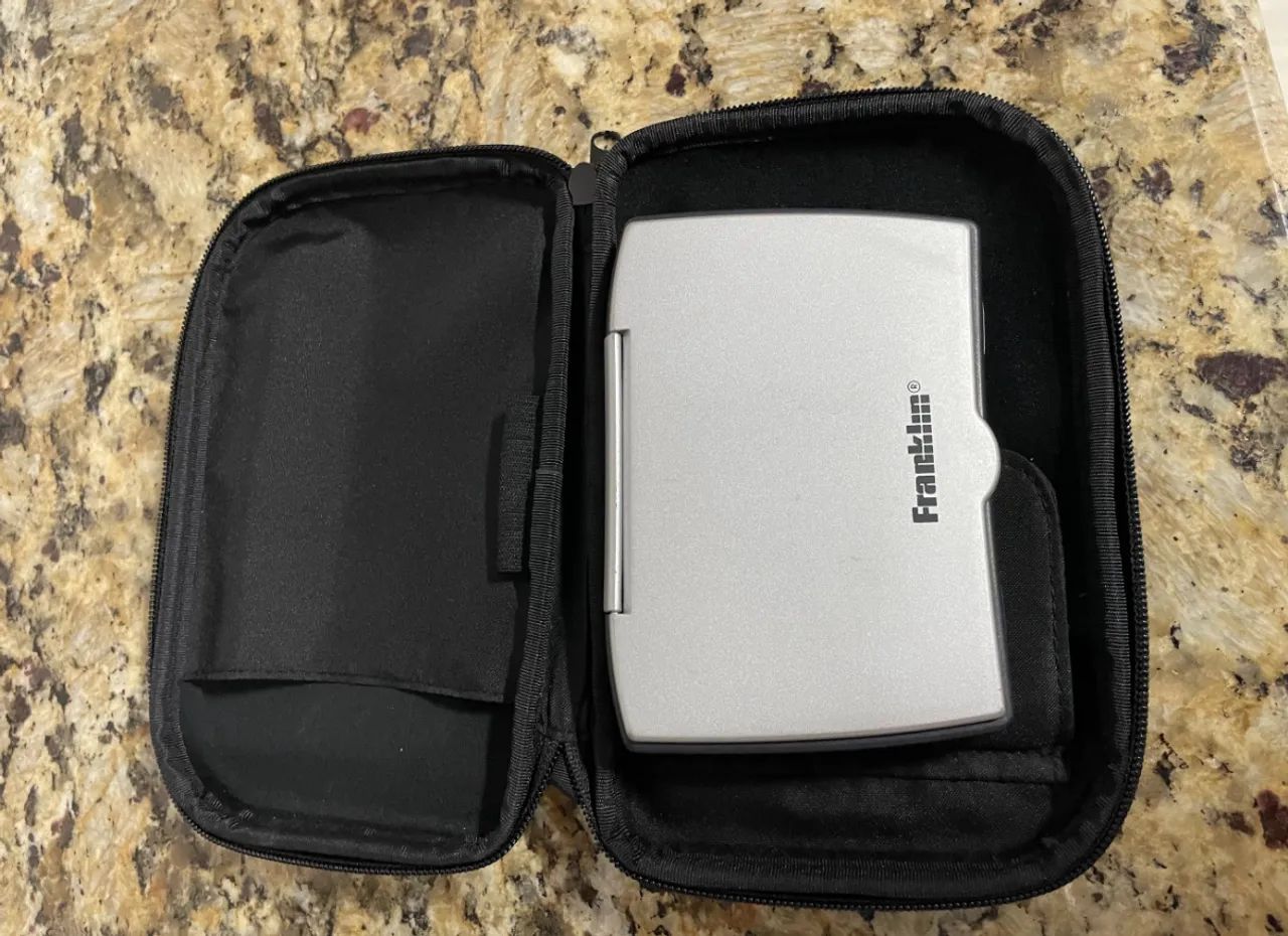 Dicionário inglês e espanhol.  - Foto 2