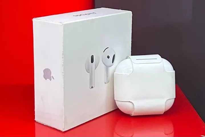 Apple AirPods 4 Wireless Charging Case MXP63LL/A - Produto Seminovo com Garantia da Loja - Foto 4
