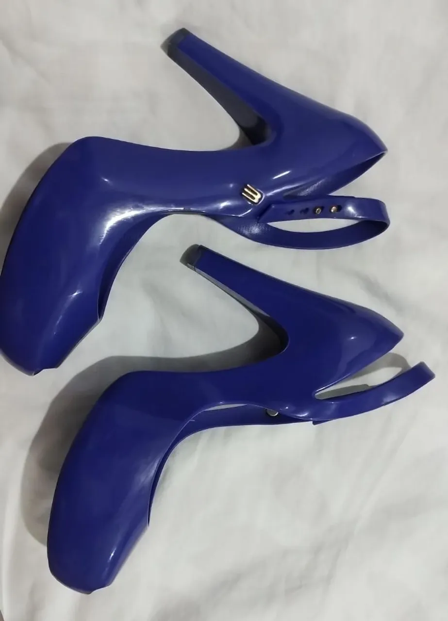 Sandália Melissa Azul/roxo- Elegância e Conforto