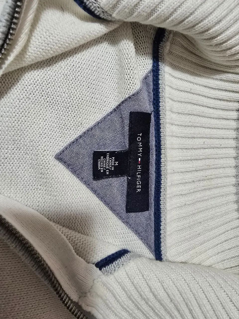 Casaco Tommy Hilfiger com bordado - Original - Foto 3