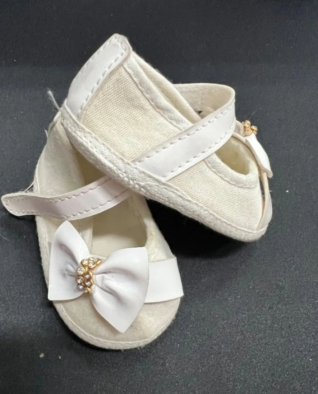 sapatilha para bebe cor branca tamanho 14 - Foto 3
