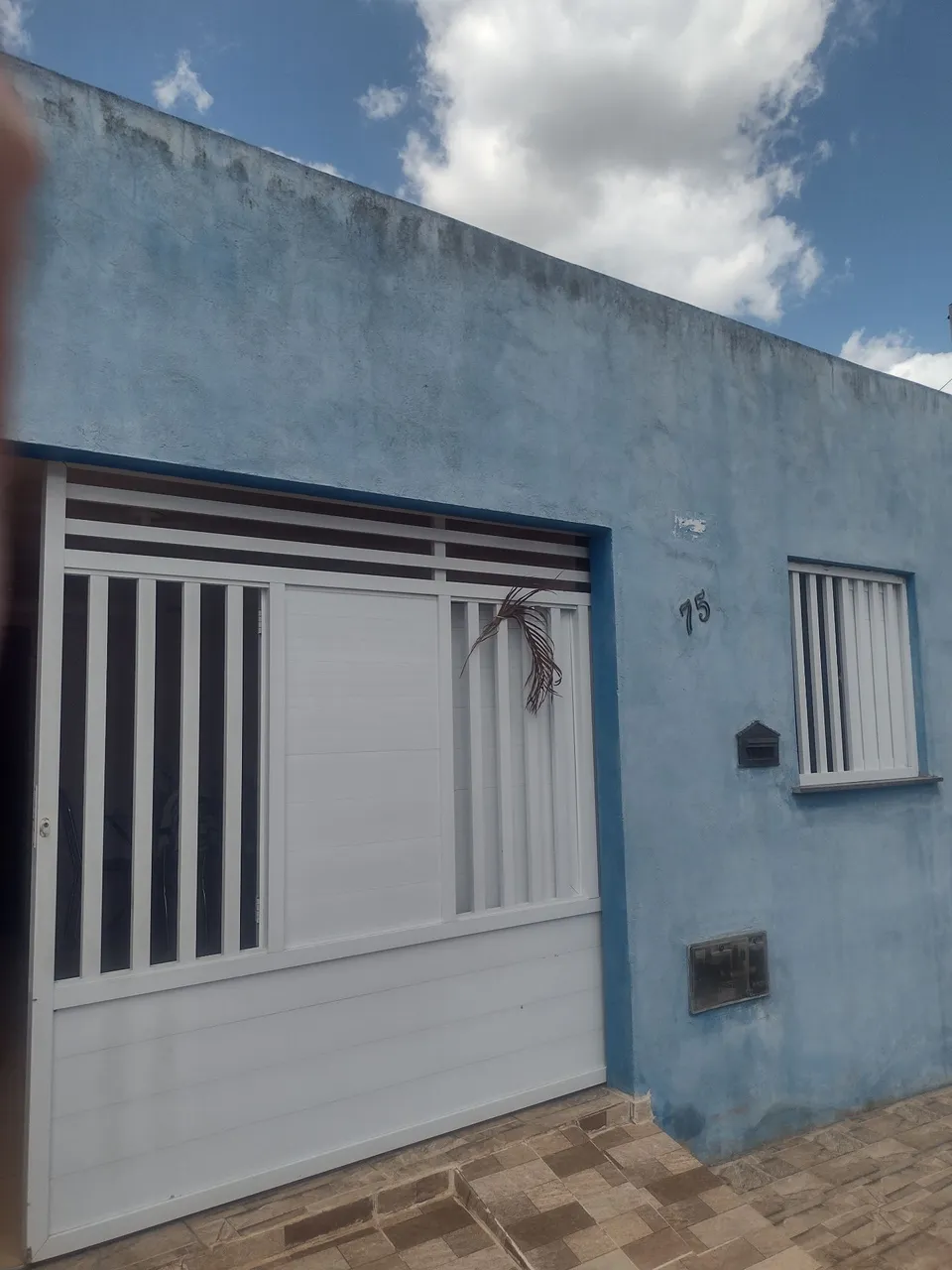Casa com escritura MT espaço pra construir