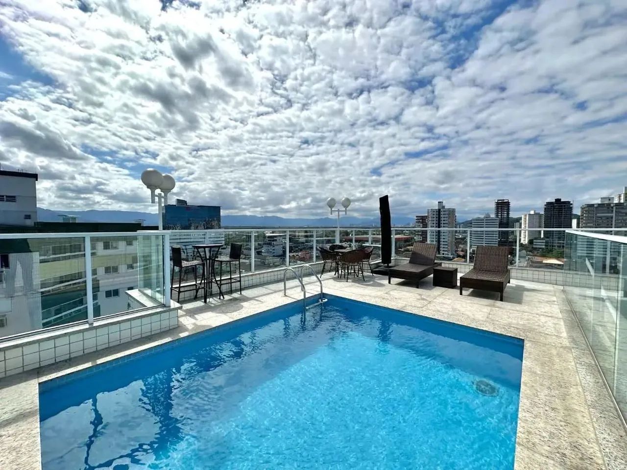 Apartamento com 2 dormitórios à venda, 62 m² por R$ 380.000 - Vila Guilhermina - Praia Gra - Foto 2