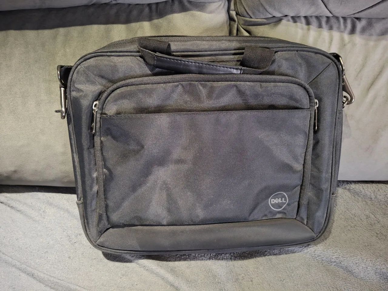 Bolsa para notebook com alças e divisórias marca Dell