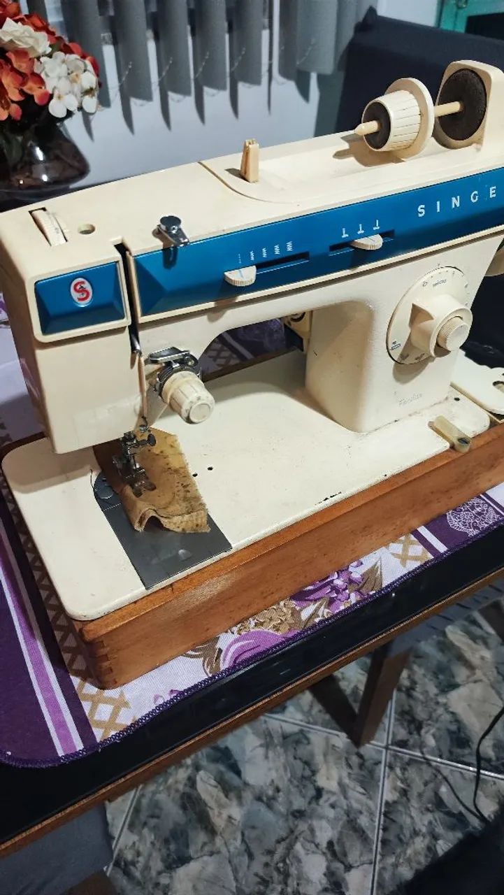 Singer Sewing Machine64706226704002120