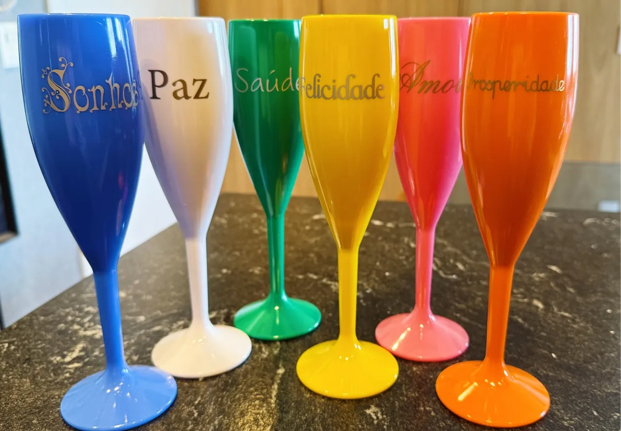 Kit 6 taças espumante multicoloridas