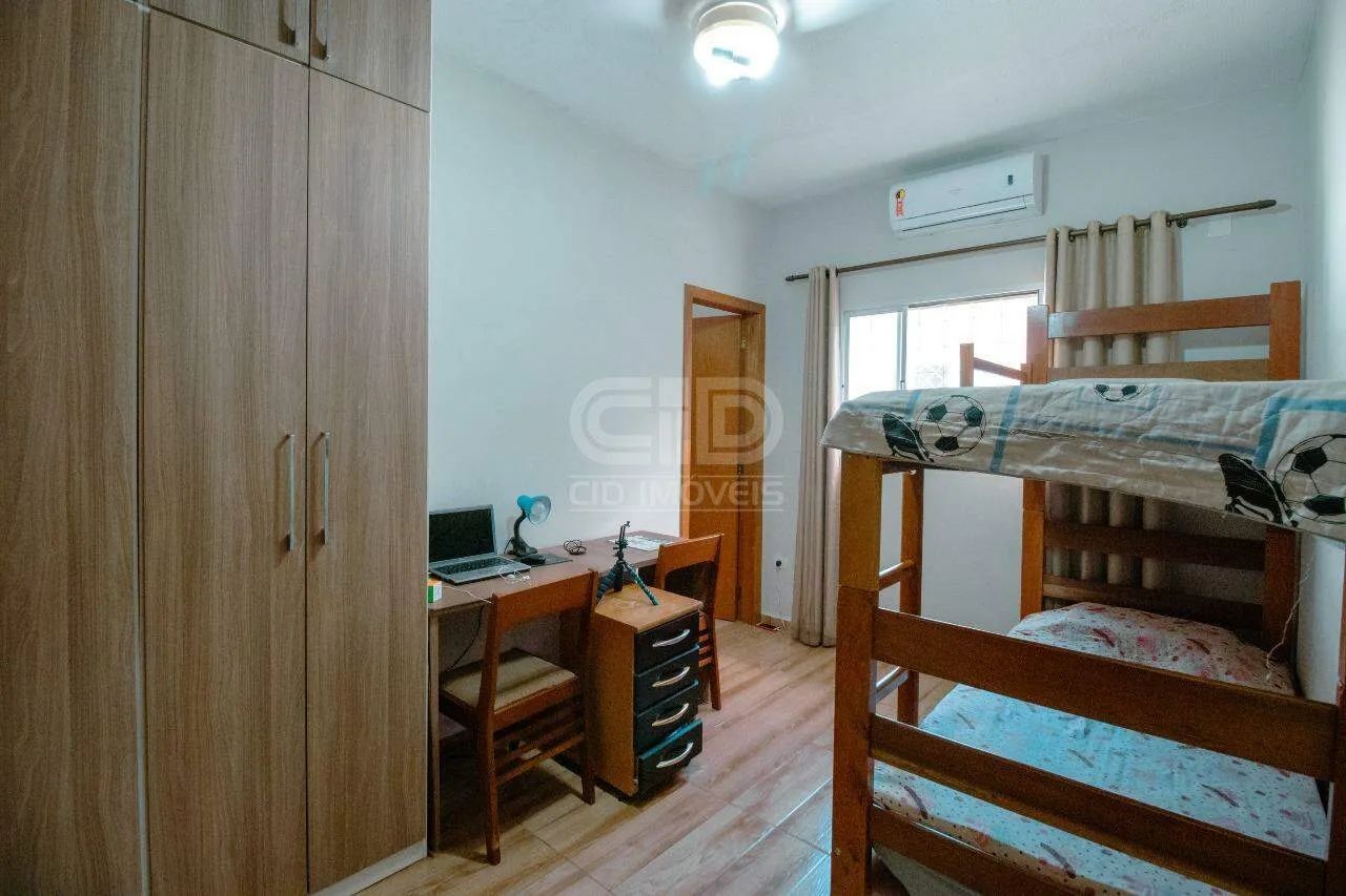 Casa com quatro quartos no bairro Jardim Universitário - Foto 5