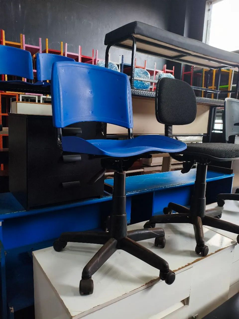 New Commercial Swivel Chair