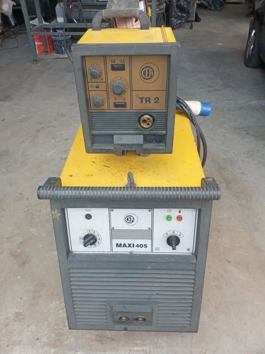 Máquina de solda C.E.A. TR 2 MAXI 405