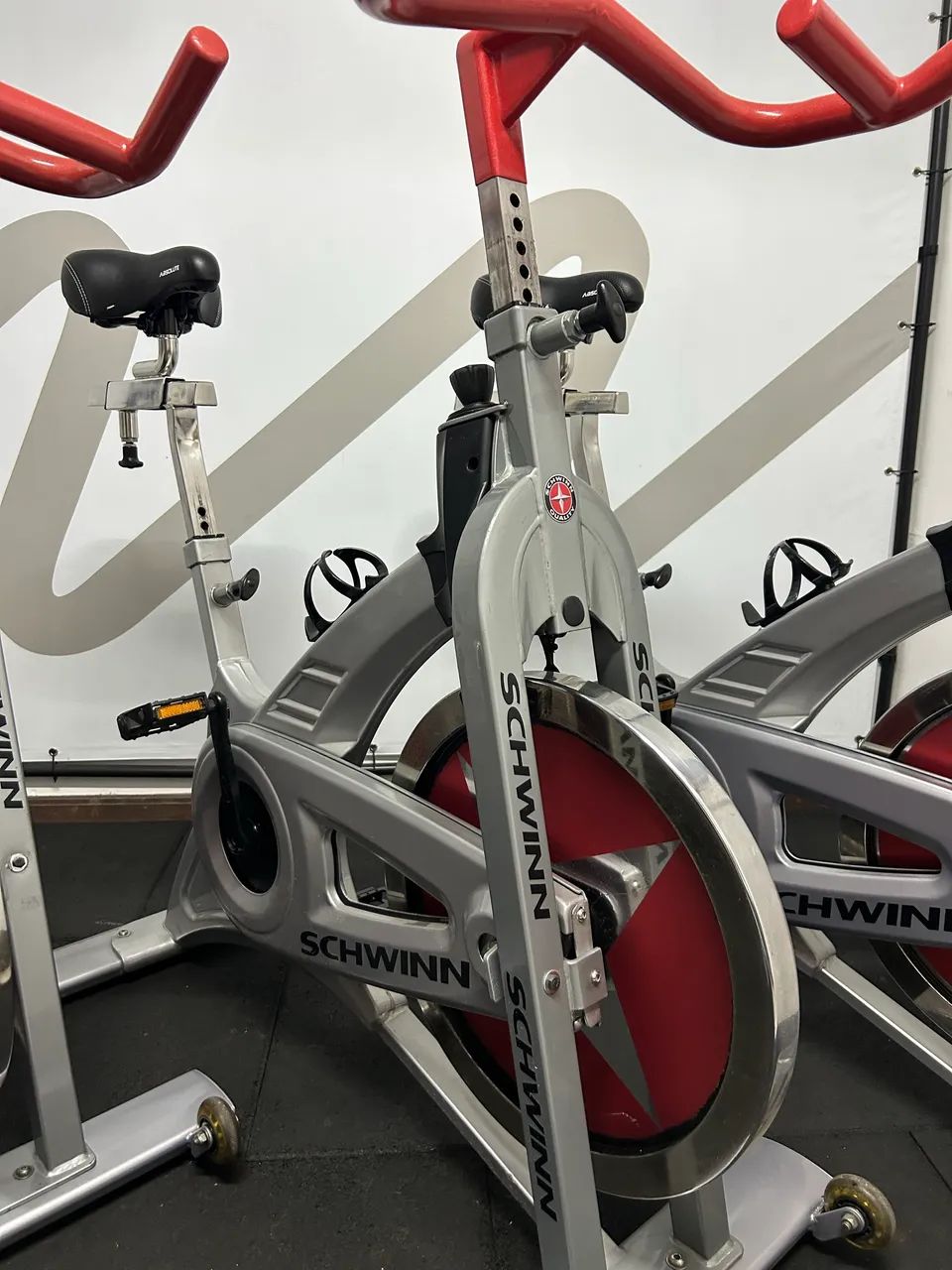 Bike spinning Schwinn profissional lote academia  - Foto 6