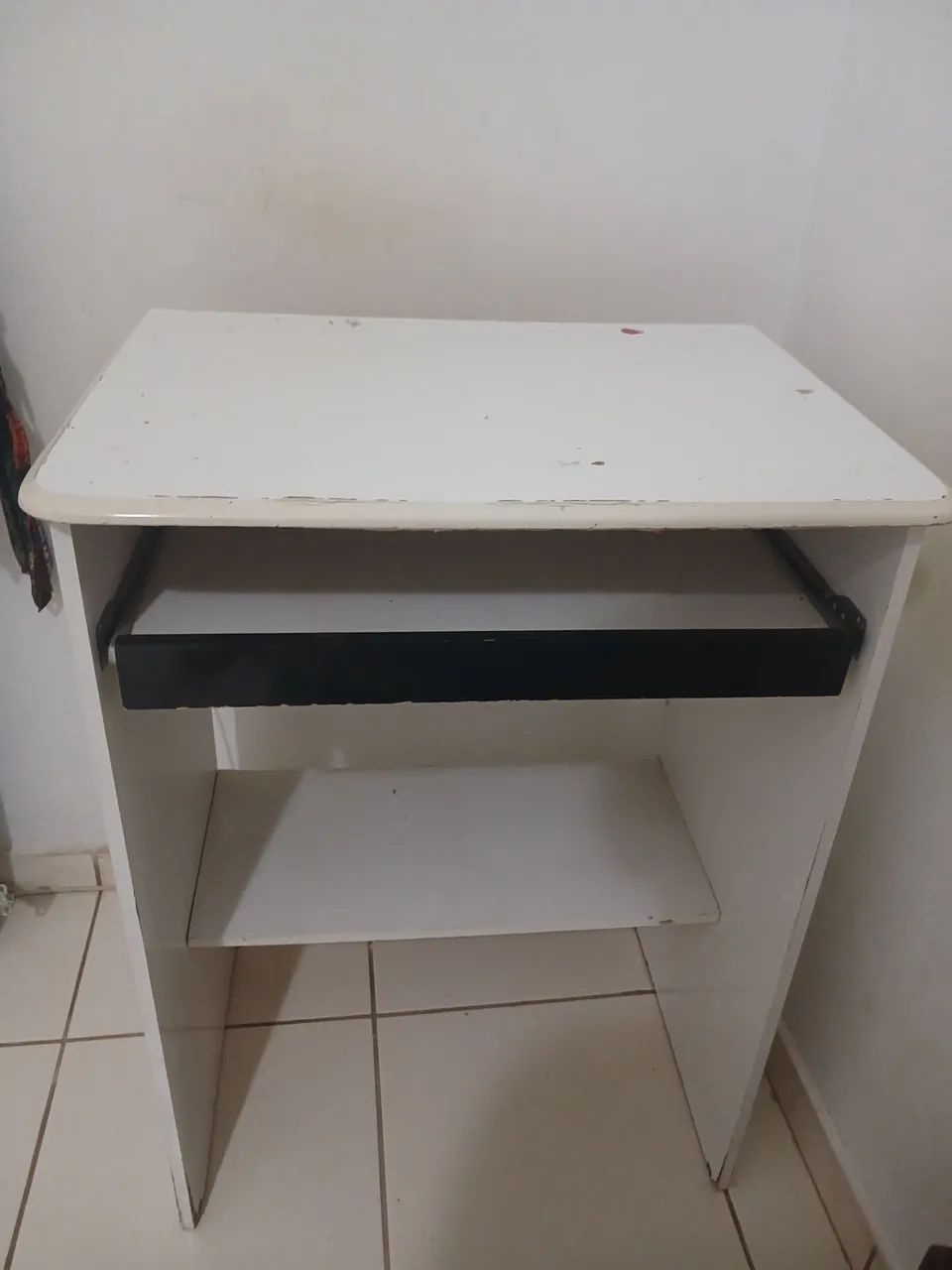 Vendo mesa de computador 64374970863619120