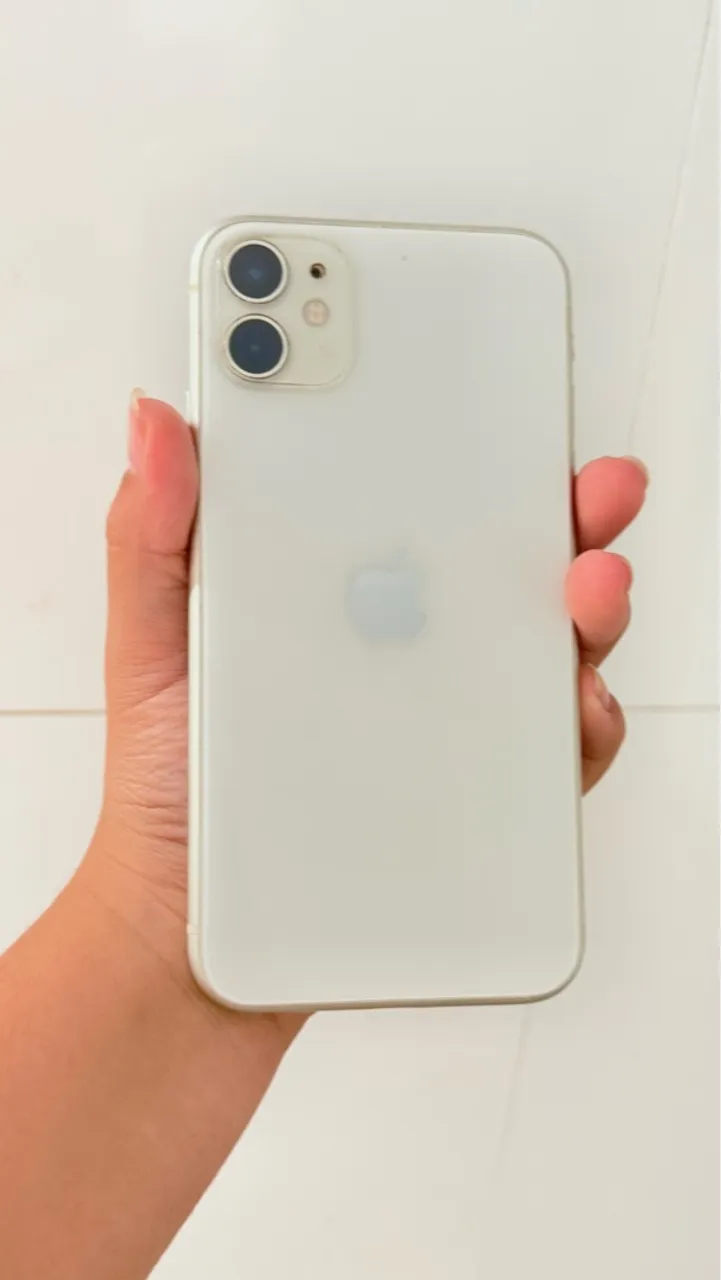 Vendo iPhone 11 Apple 128GB Branco
