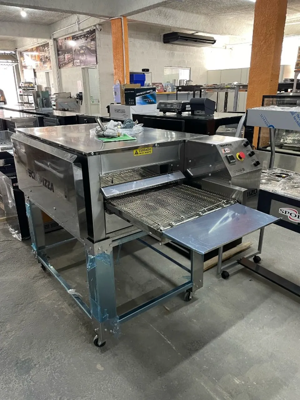 Forno esteira a gás para pizza e esfirra (Daniel)