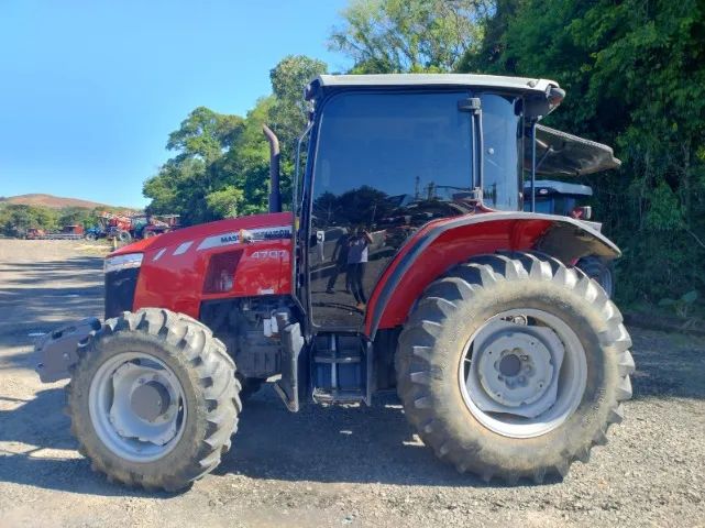 Trator Massey Ferguson - MF 4707, Cabinado. Fab 2020 - Foto 3