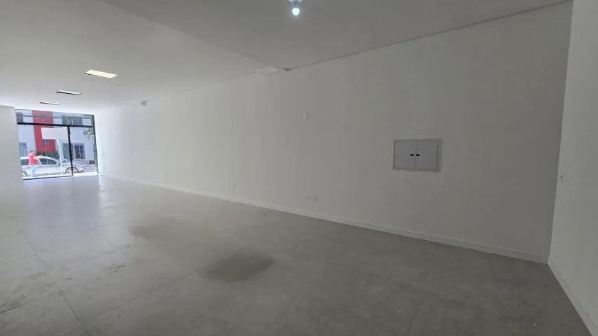 Locação Comercial - Sala com 65m² e 2 vagas  - Centro de Balneário Camboriú - Foto 3
