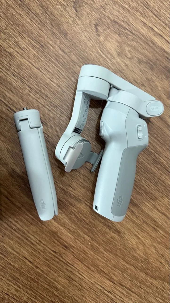 Gimbal DJI Osmo Mobile 4