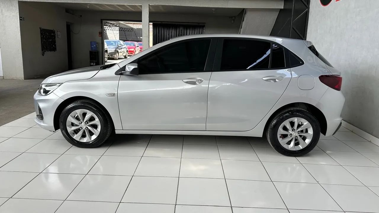 Onix LT 2 1.0 Manual 2020/2021 - Foto 3