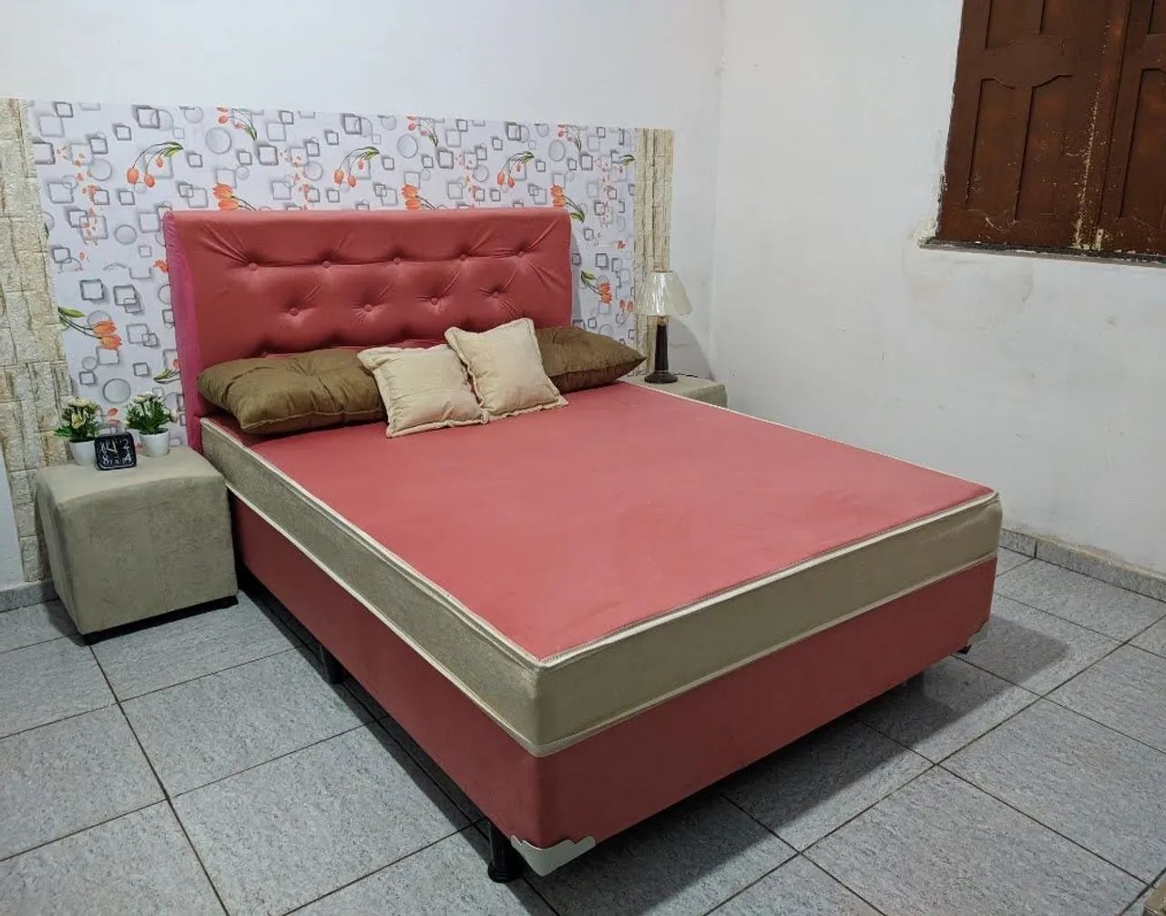 Distribuímos camas box e sofás. Varejo e atacado 