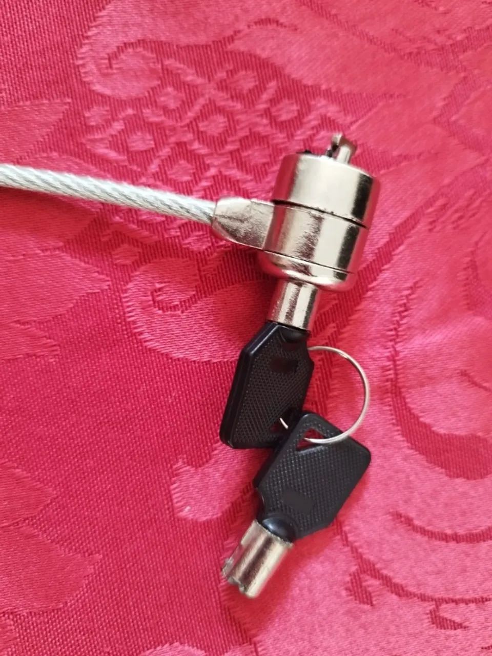 Cabo De Segurança Para Notebook Com 2 Chaves - Foto 5