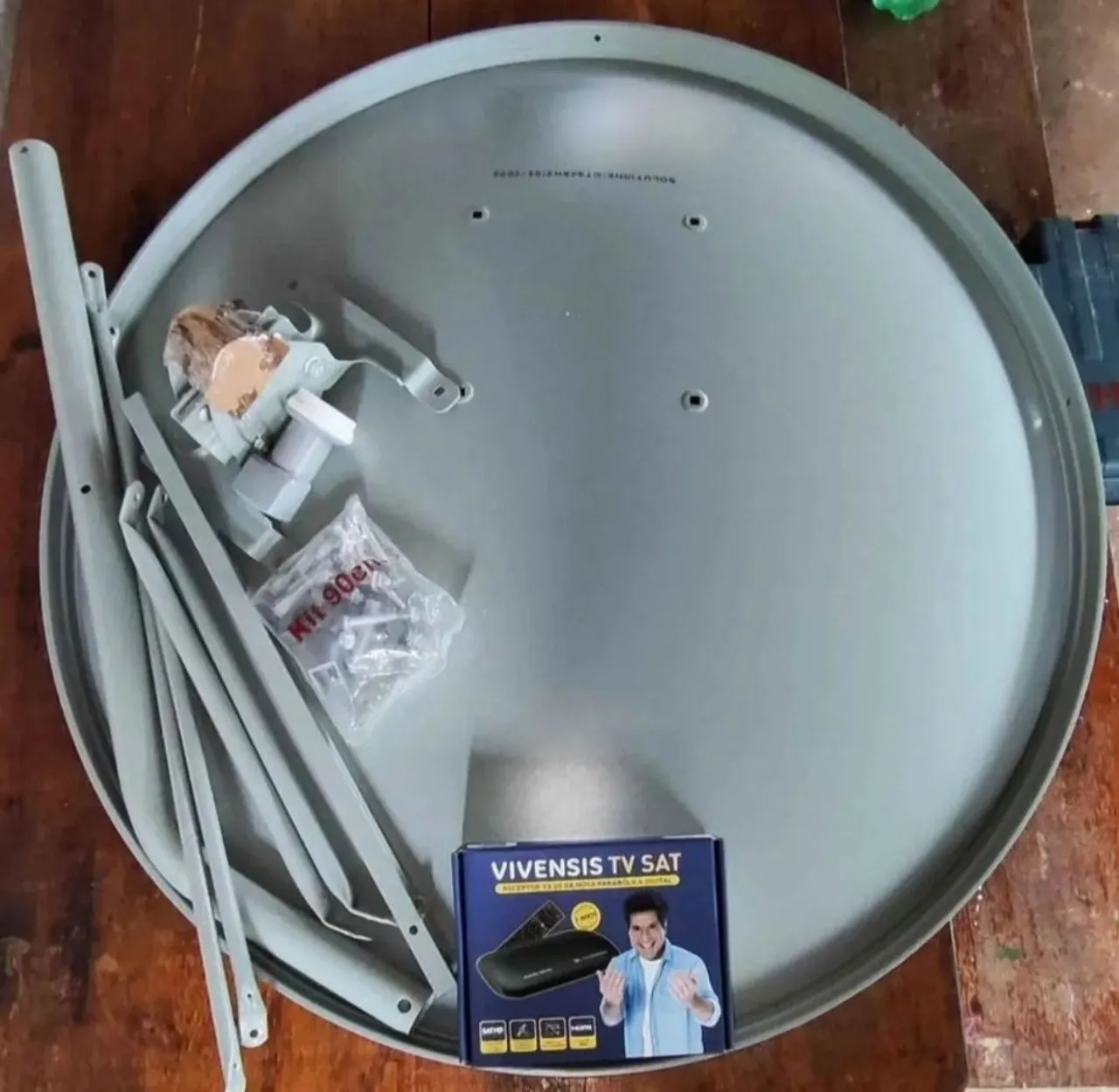 Antena Parabólica 90cm - Kit Completo R$399,99